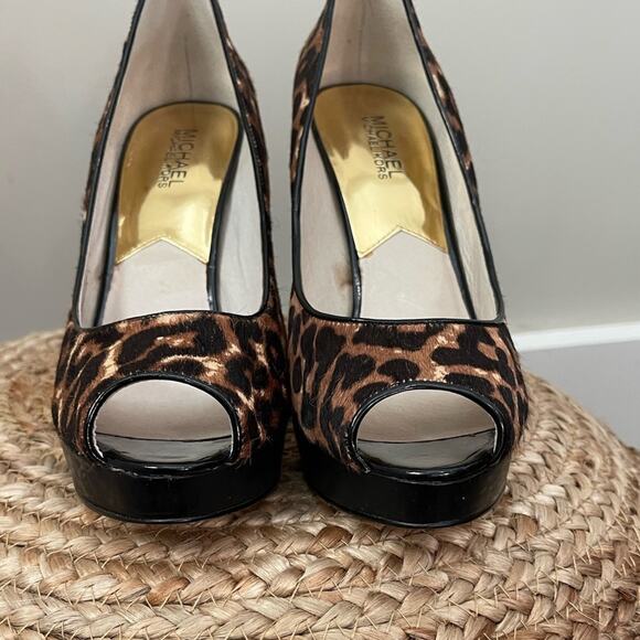 Michael Kors York Platform Cheetah Natural Haircalf Open Toe Pump - SIZE 9.5 M - Picture 3 of 9
